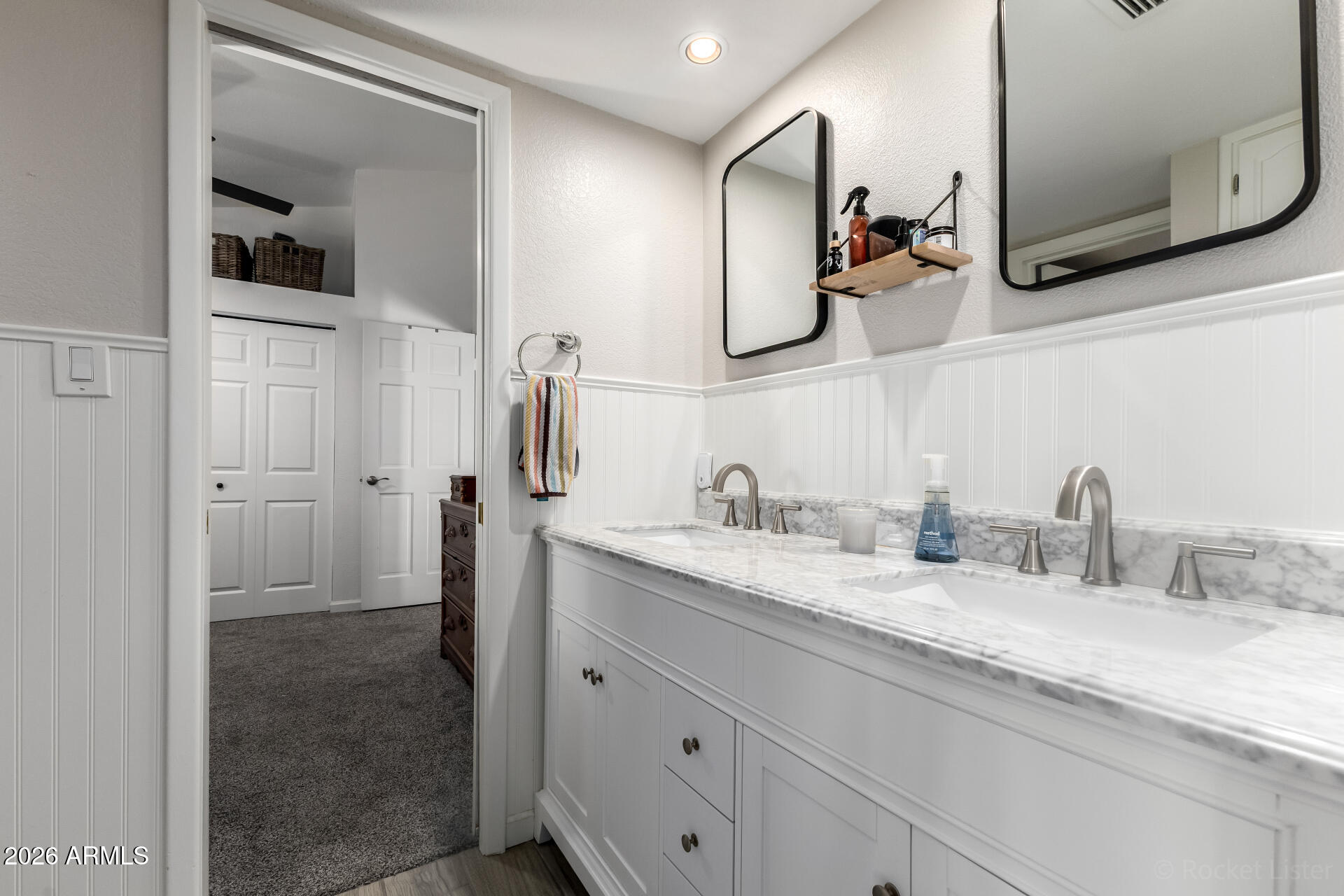 963 E DRIFTWOOD Drive