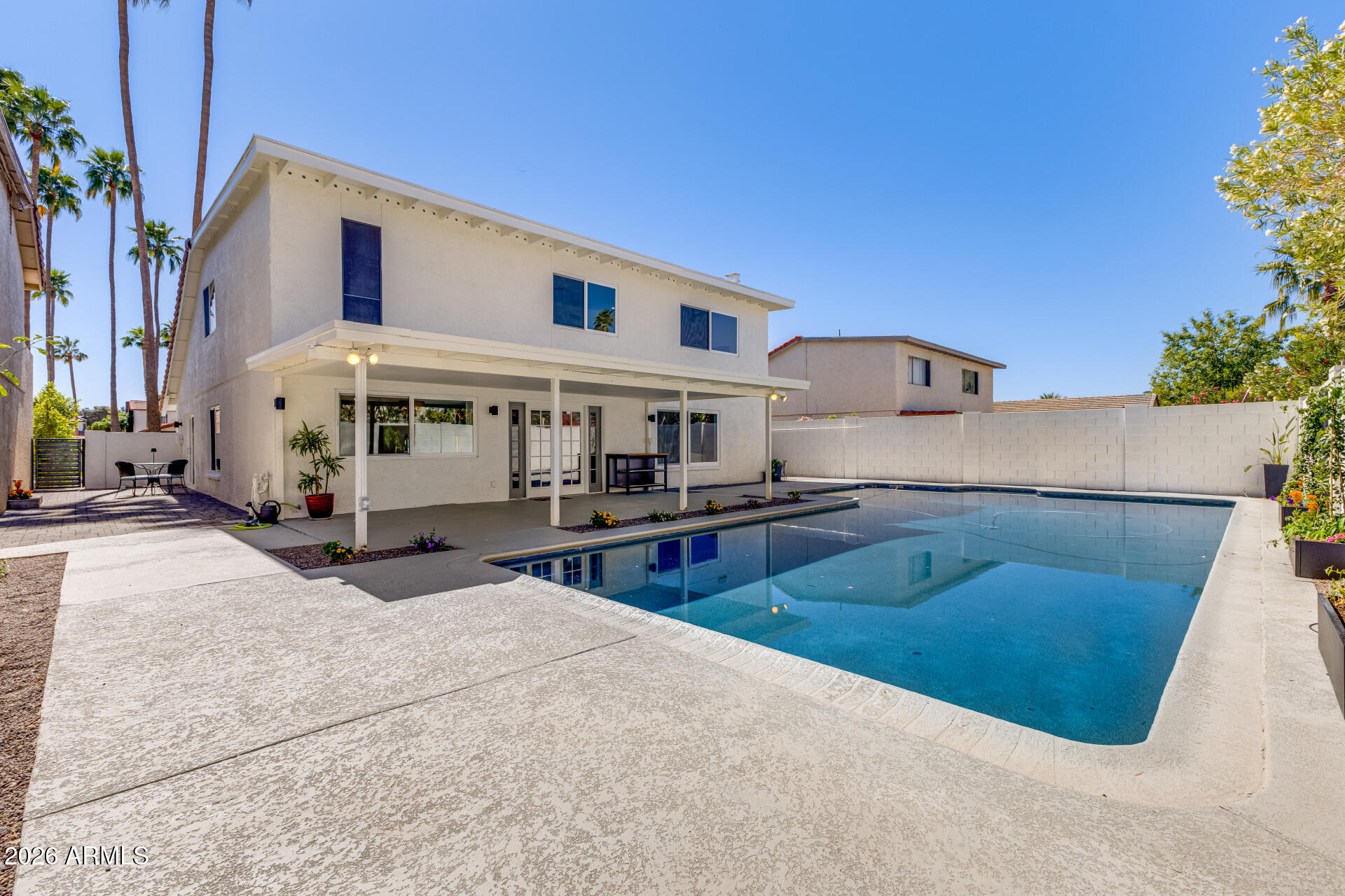 1546 E WINDJAMMER Way