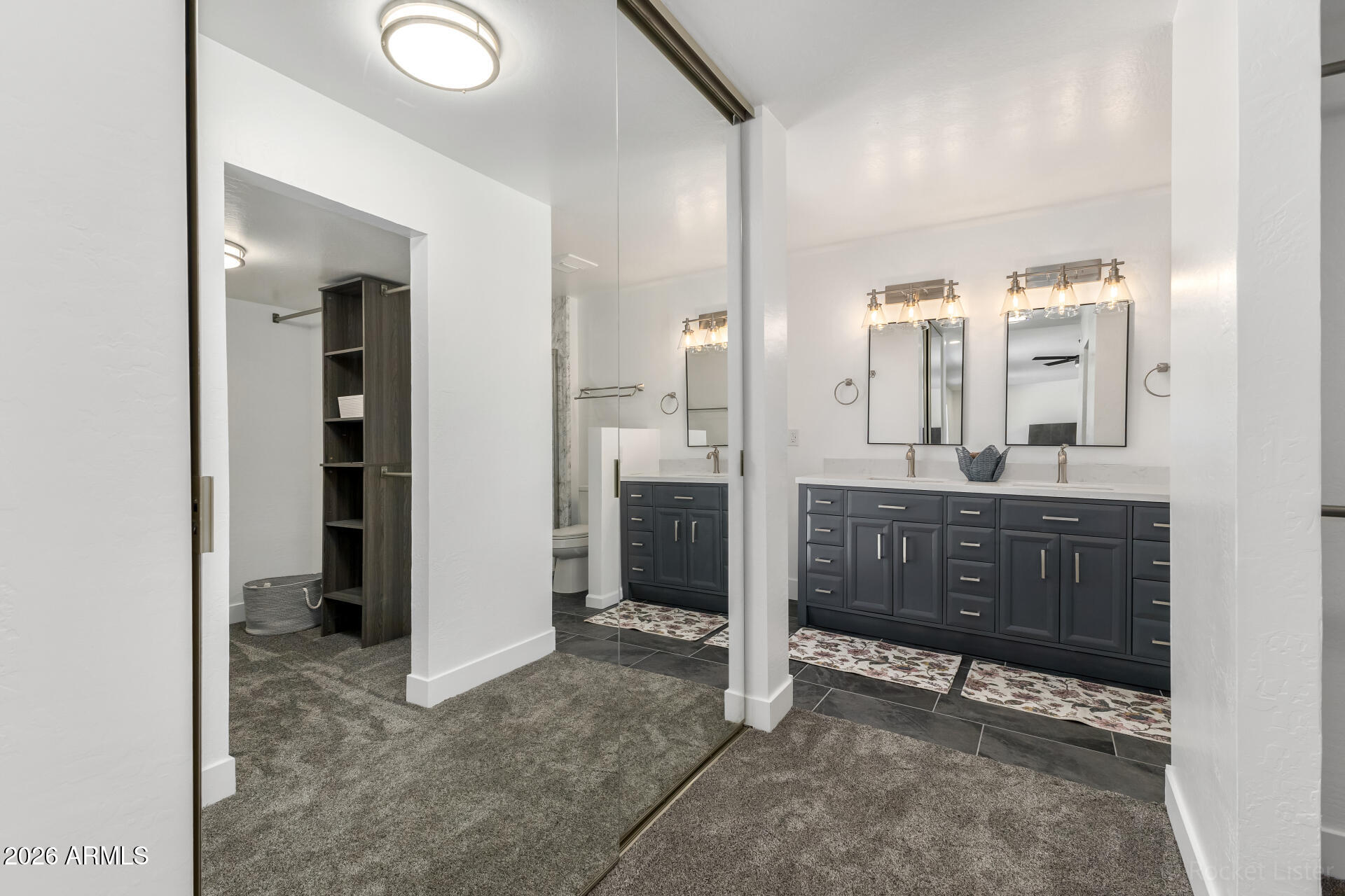 1546 E WINDJAMMER Way