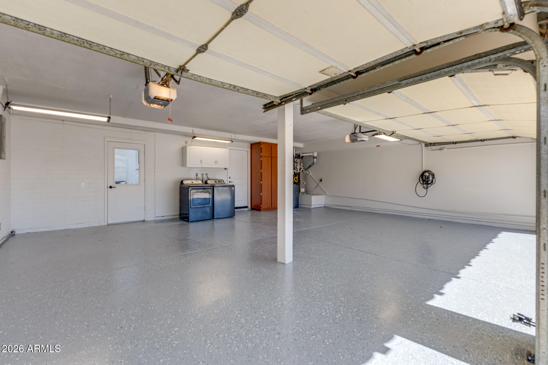 1546 E WINDJAMMER Way