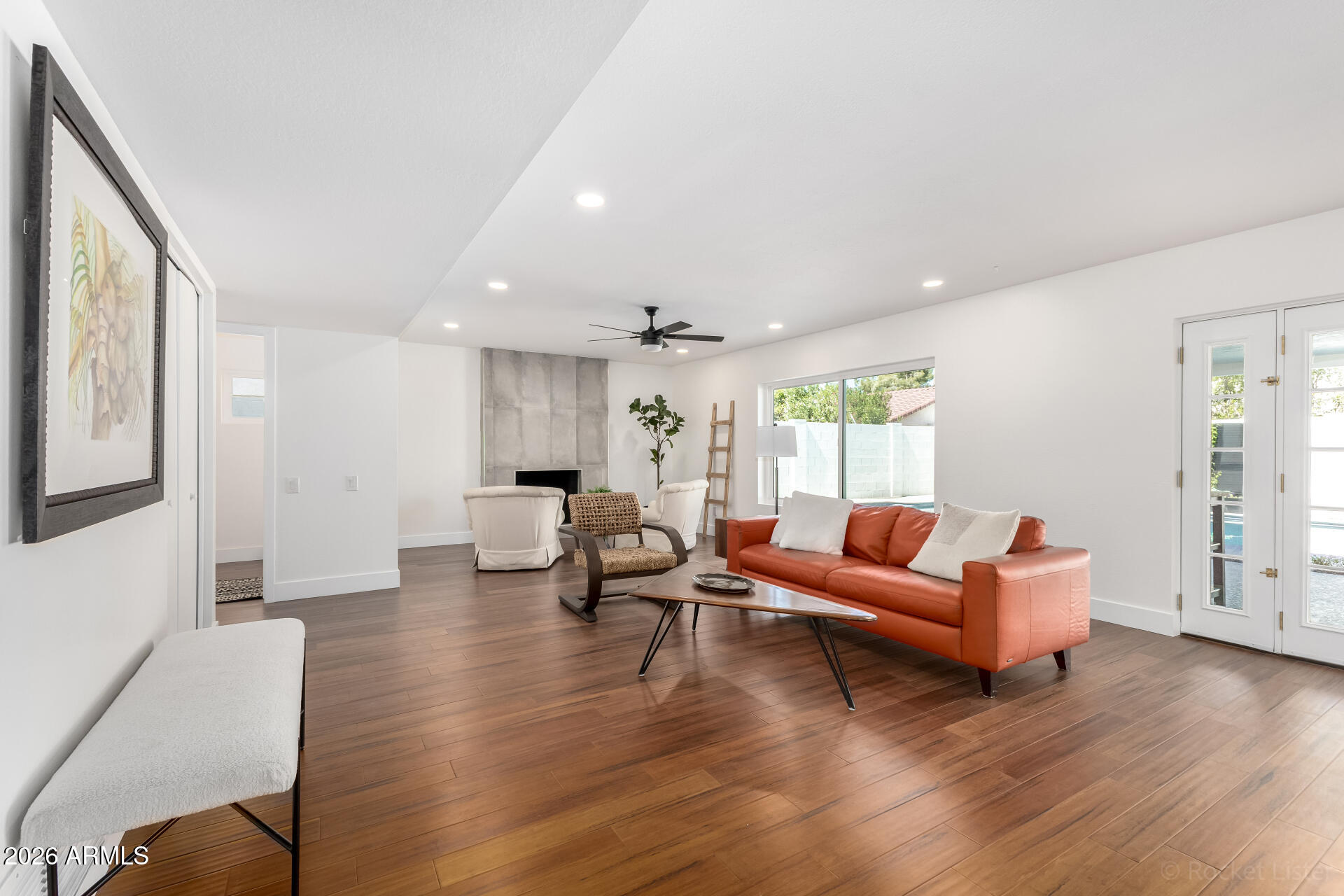 1546 E WINDJAMMER Way