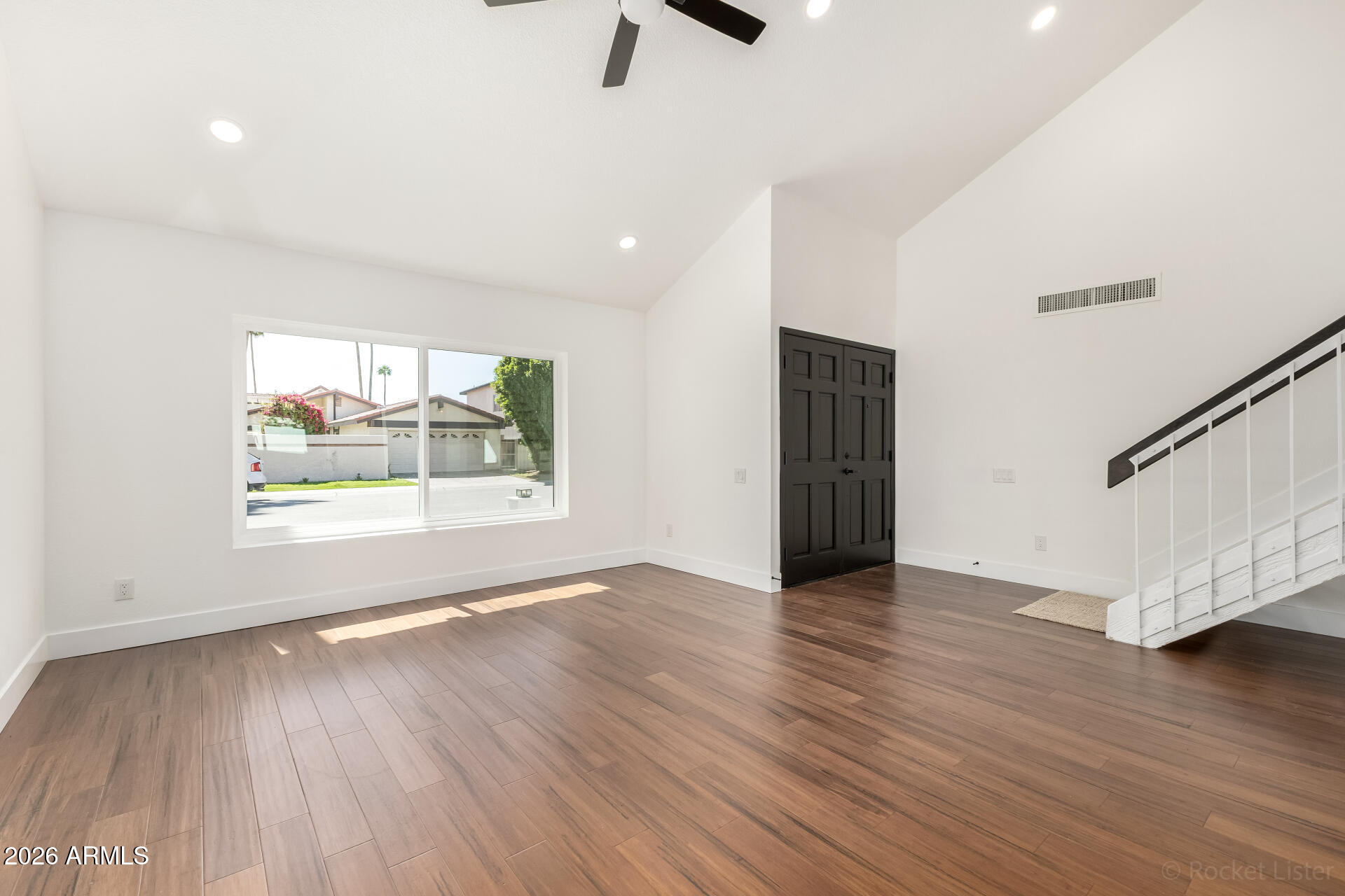 1546 E WINDJAMMER Way