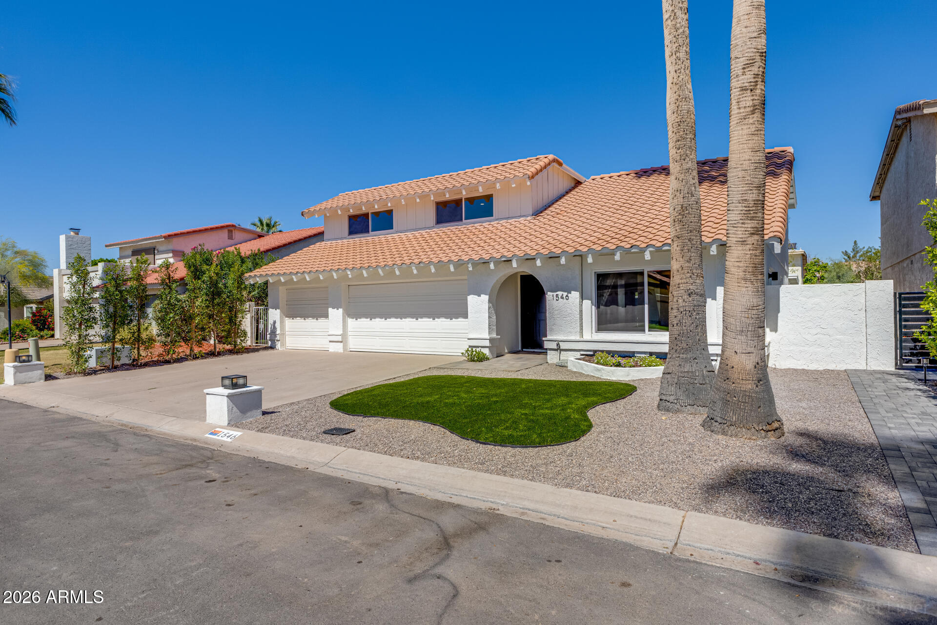 1546 E WINDJAMMER Way