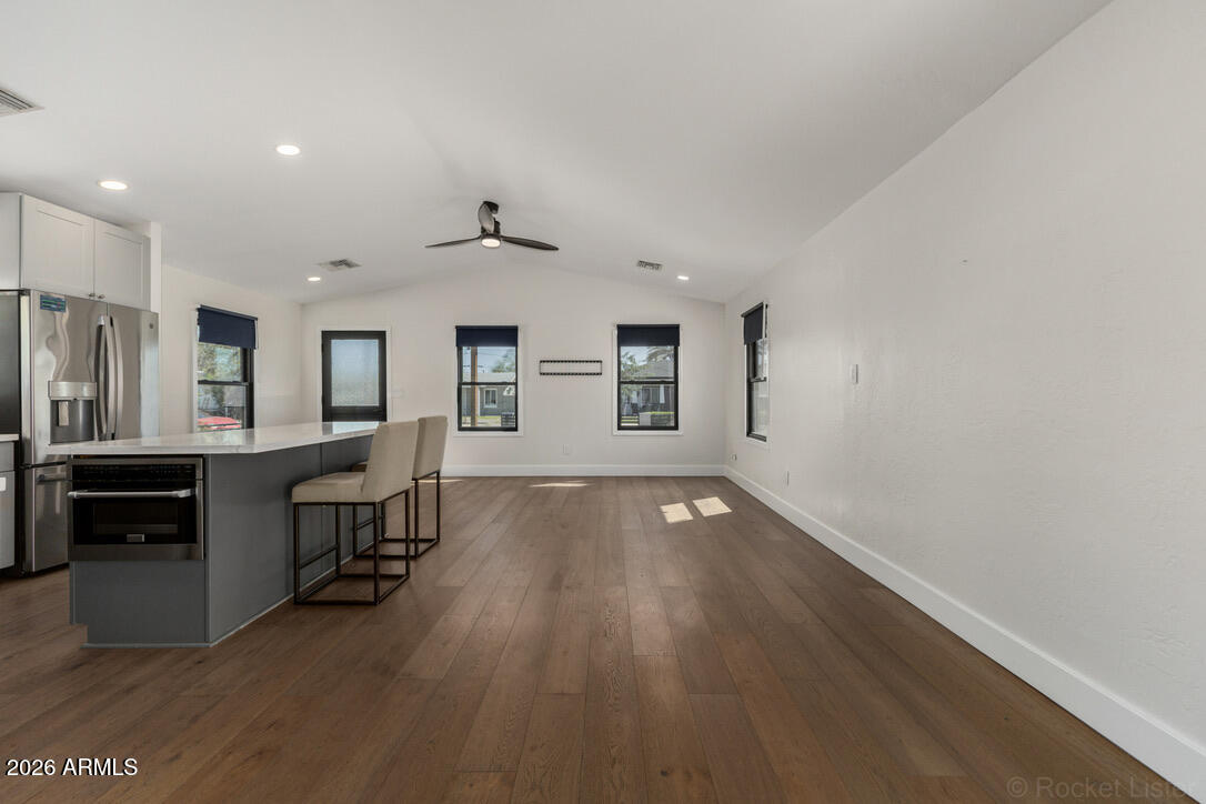 2316 N MITCHELL Street