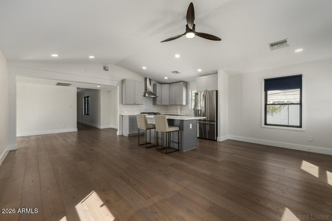 2316 N MITCHELL Street