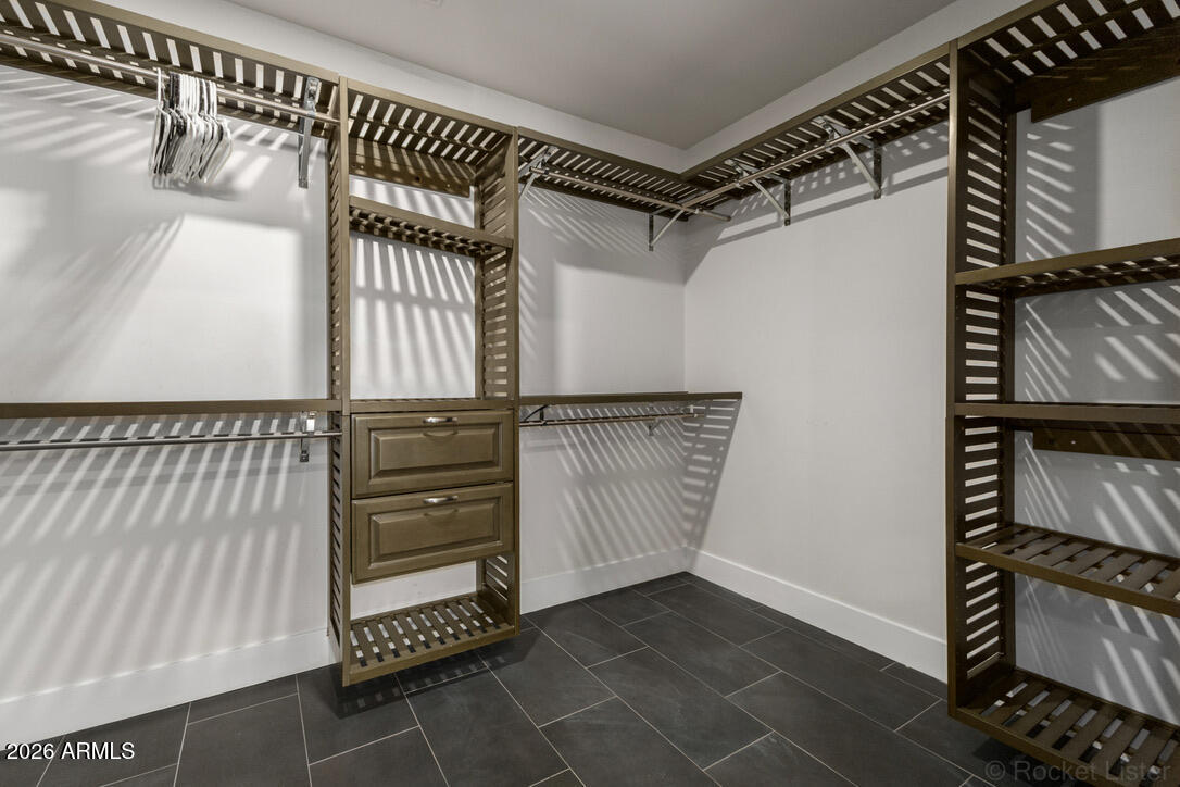 2316 N MITCHELL Street