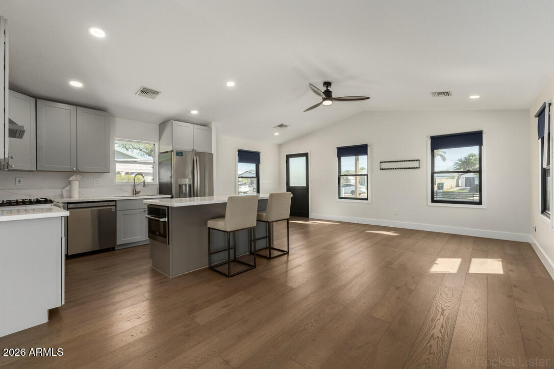 2316 N MITCHELL Street