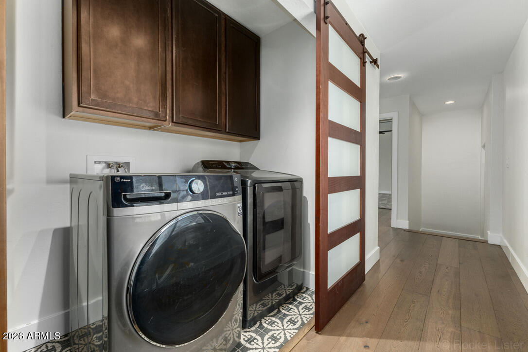 2316 N MITCHELL Street