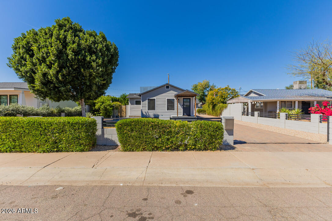 2316 N MITCHELL Street