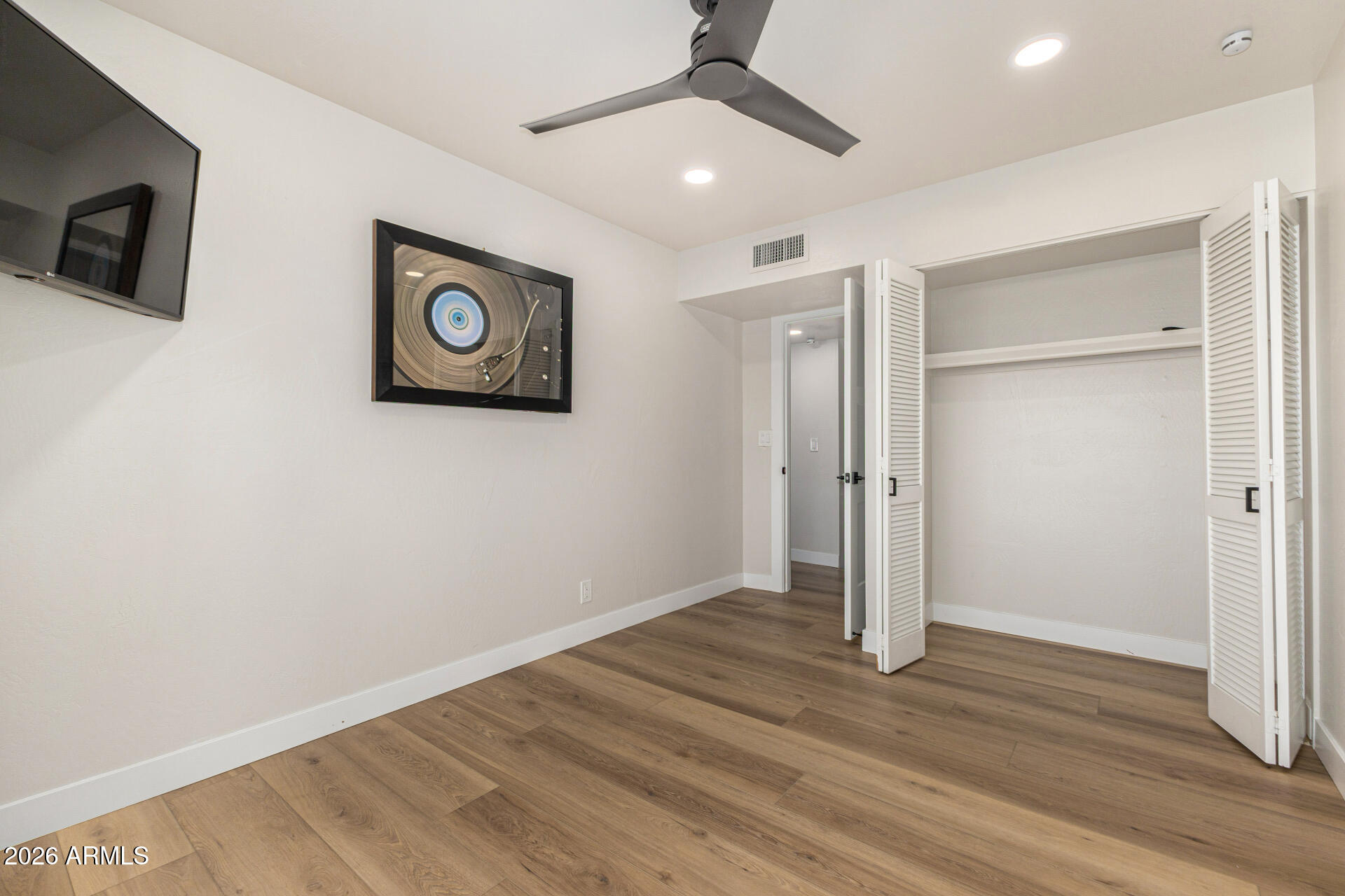 1209 E NORTHSHORE Drive 138