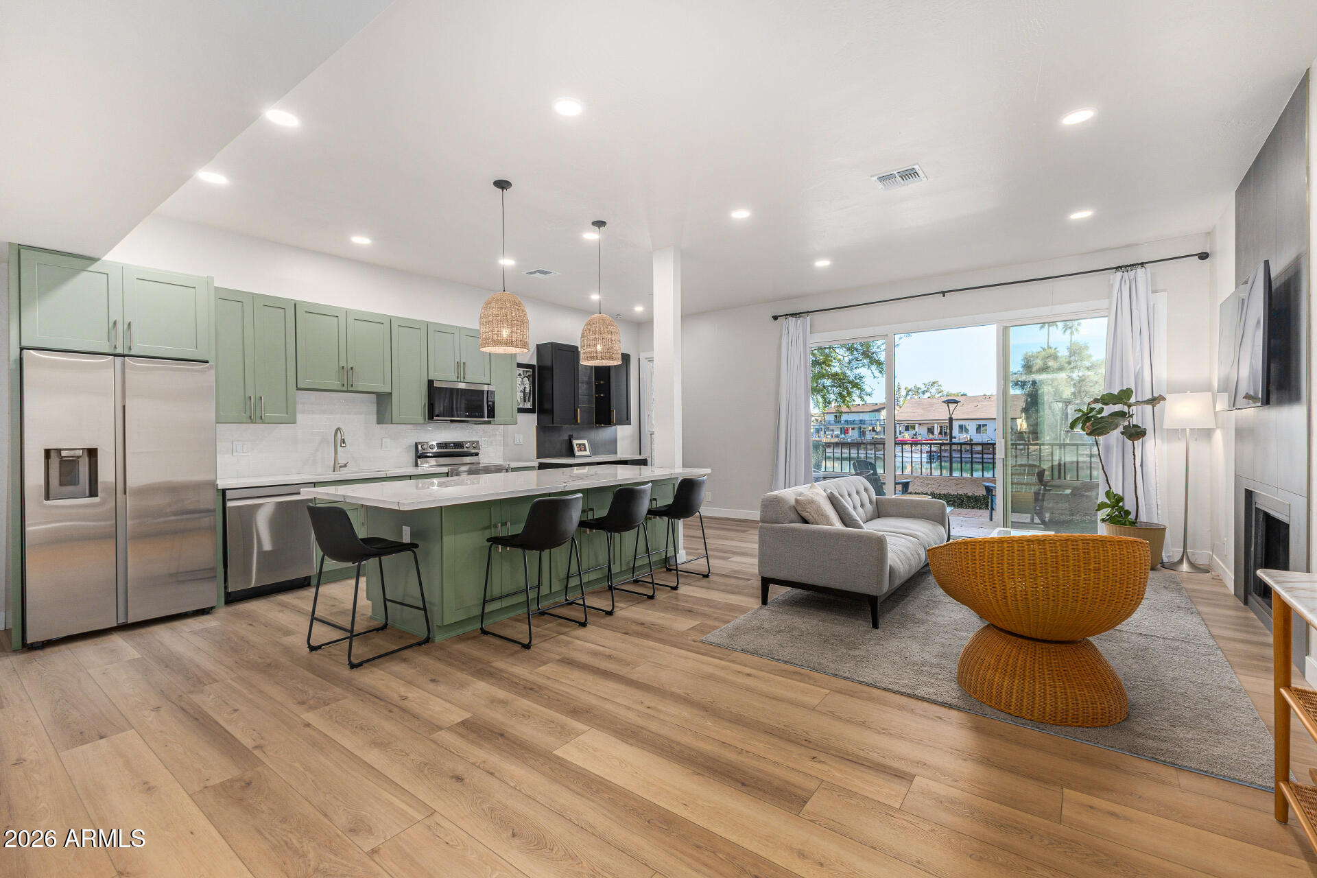 1209 E NORTHSHORE Drive 138