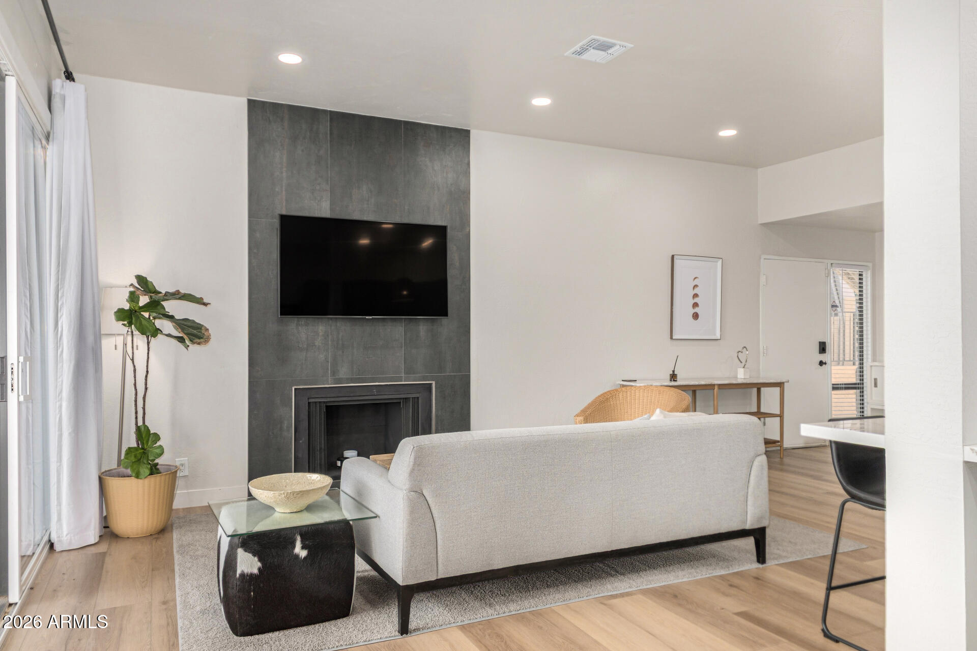 1209 E NORTHSHORE Drive 138