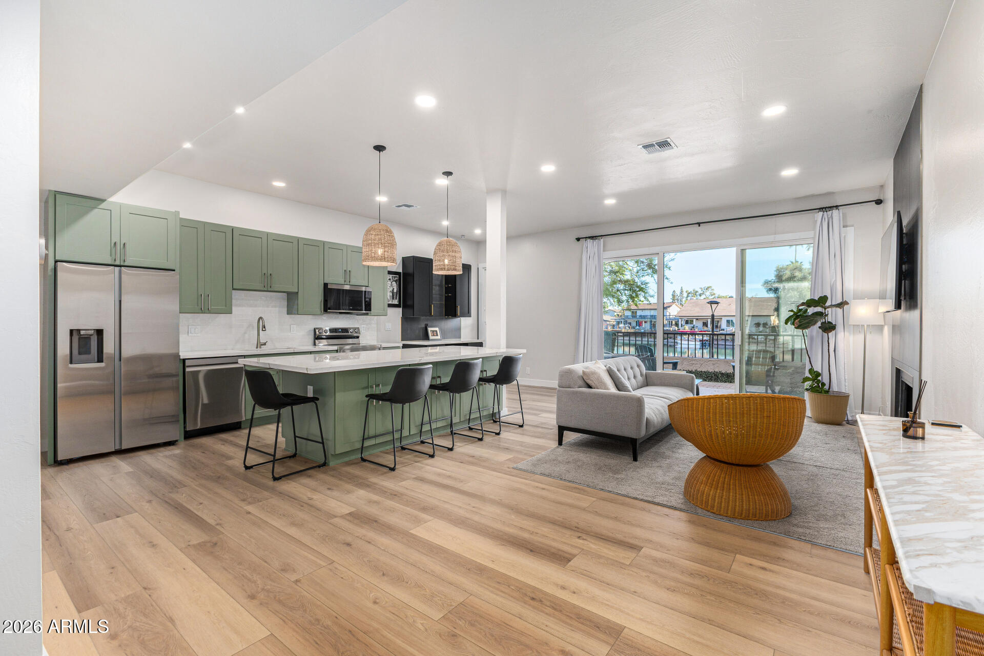 1209 E NORTHSHORE Drive 138