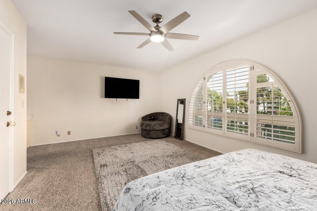 1017 E SANDPIPER Drive