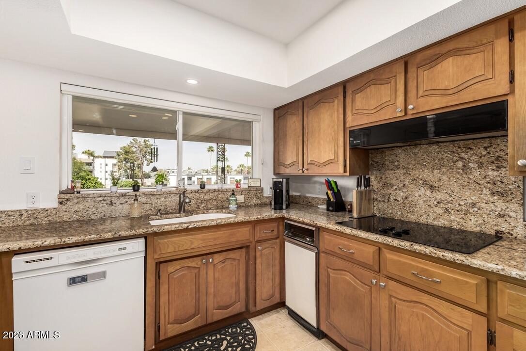 1017 E SANDPIPER Drive