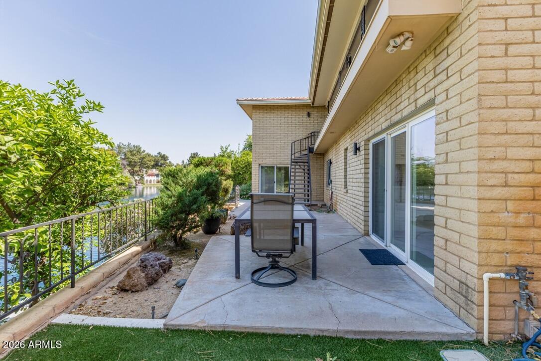 1017 E SANDPIPER Drive