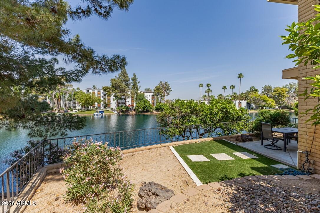 1017 E SANDPIPER Drive