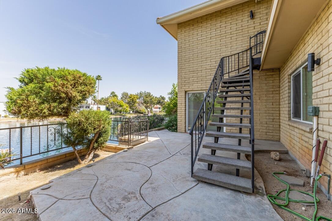 1017 E SANDPIPER Drive