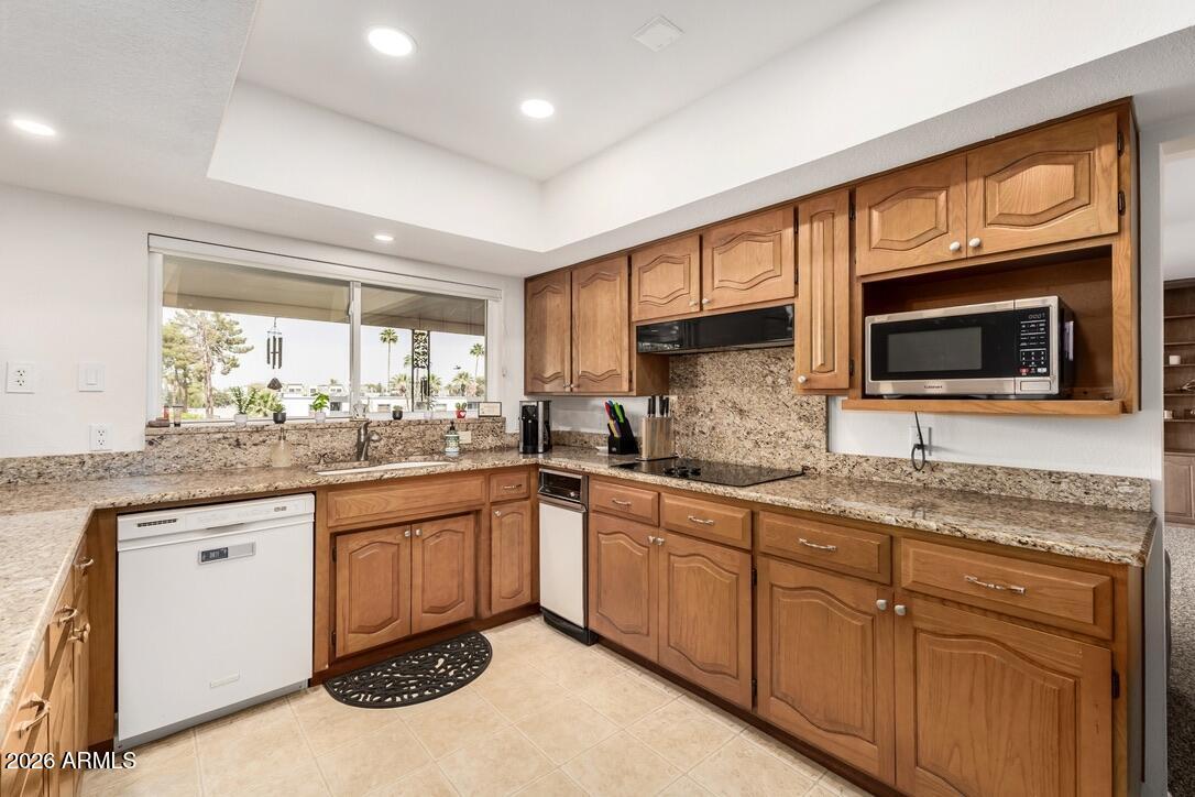 1017 E SANDPIPER Drive