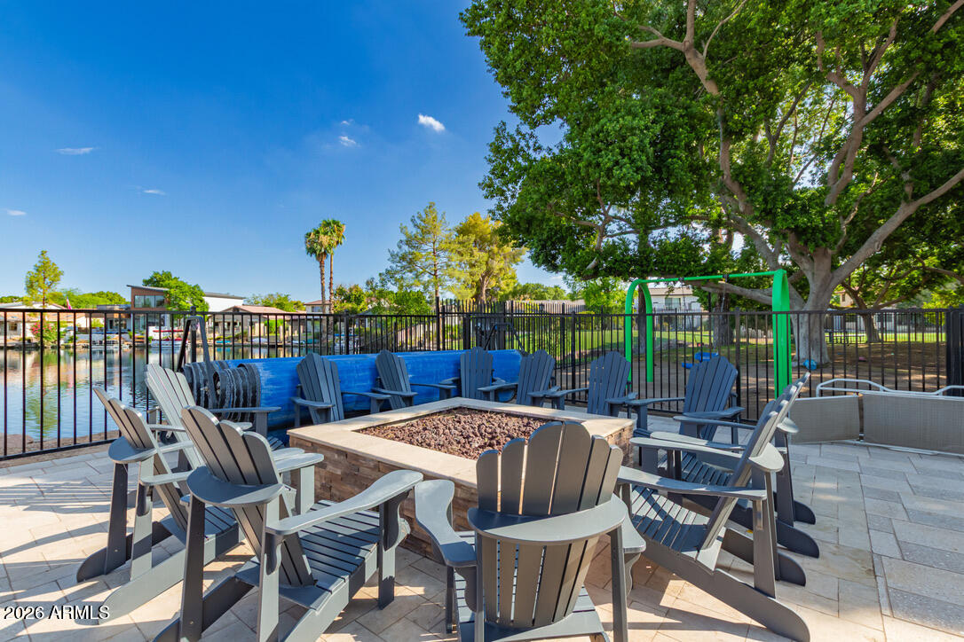 1017 E SANDPIPER Drive