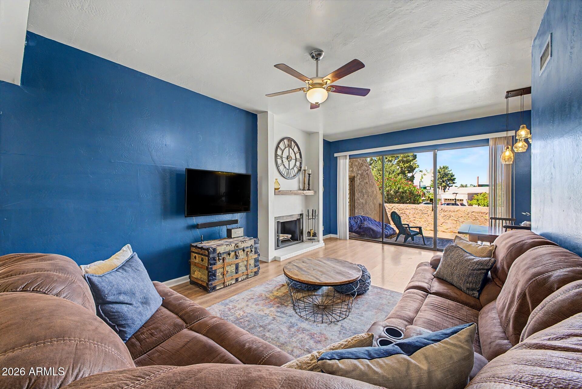 1205 E NORTHSHORE Drive 121