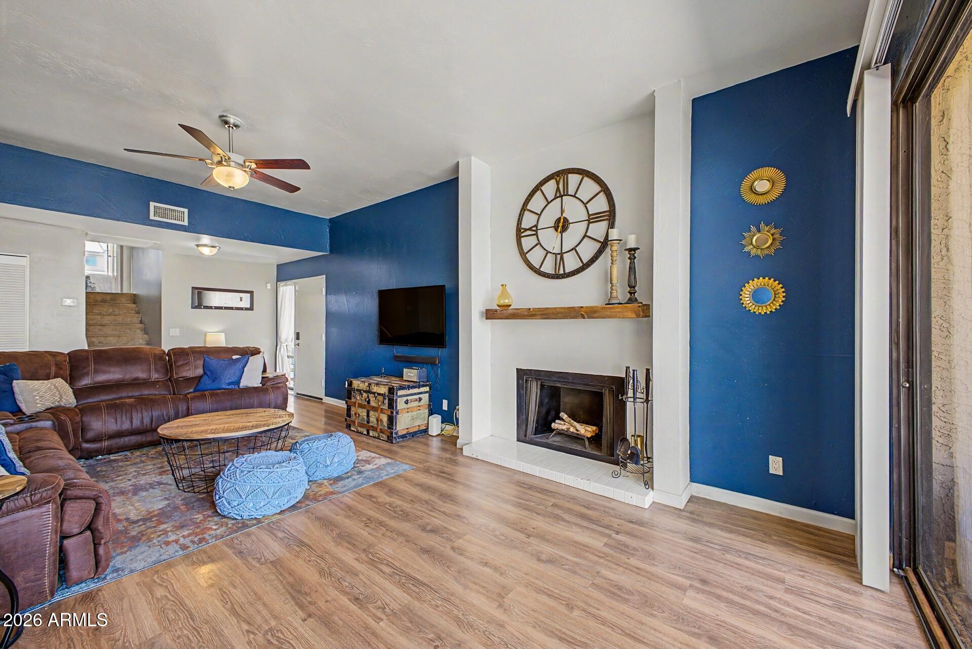 1205 E NORTHSHORE Drive 121