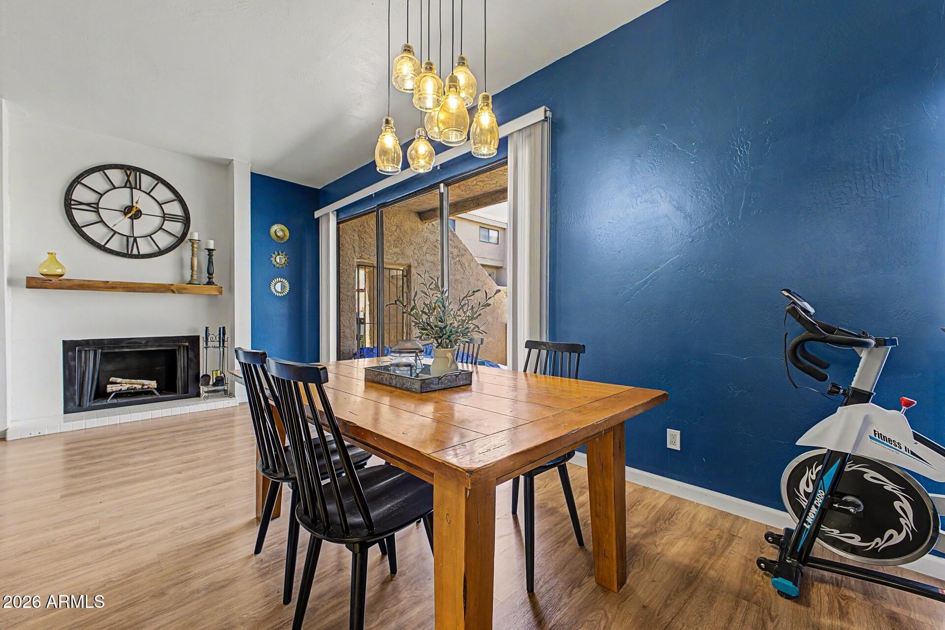 1205 E NORTHSHORE Drive 121