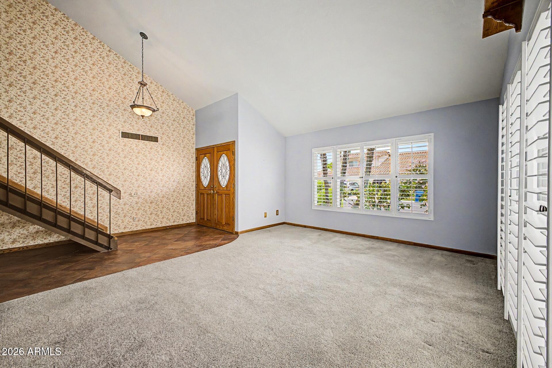 1539 E WESTWIND Way