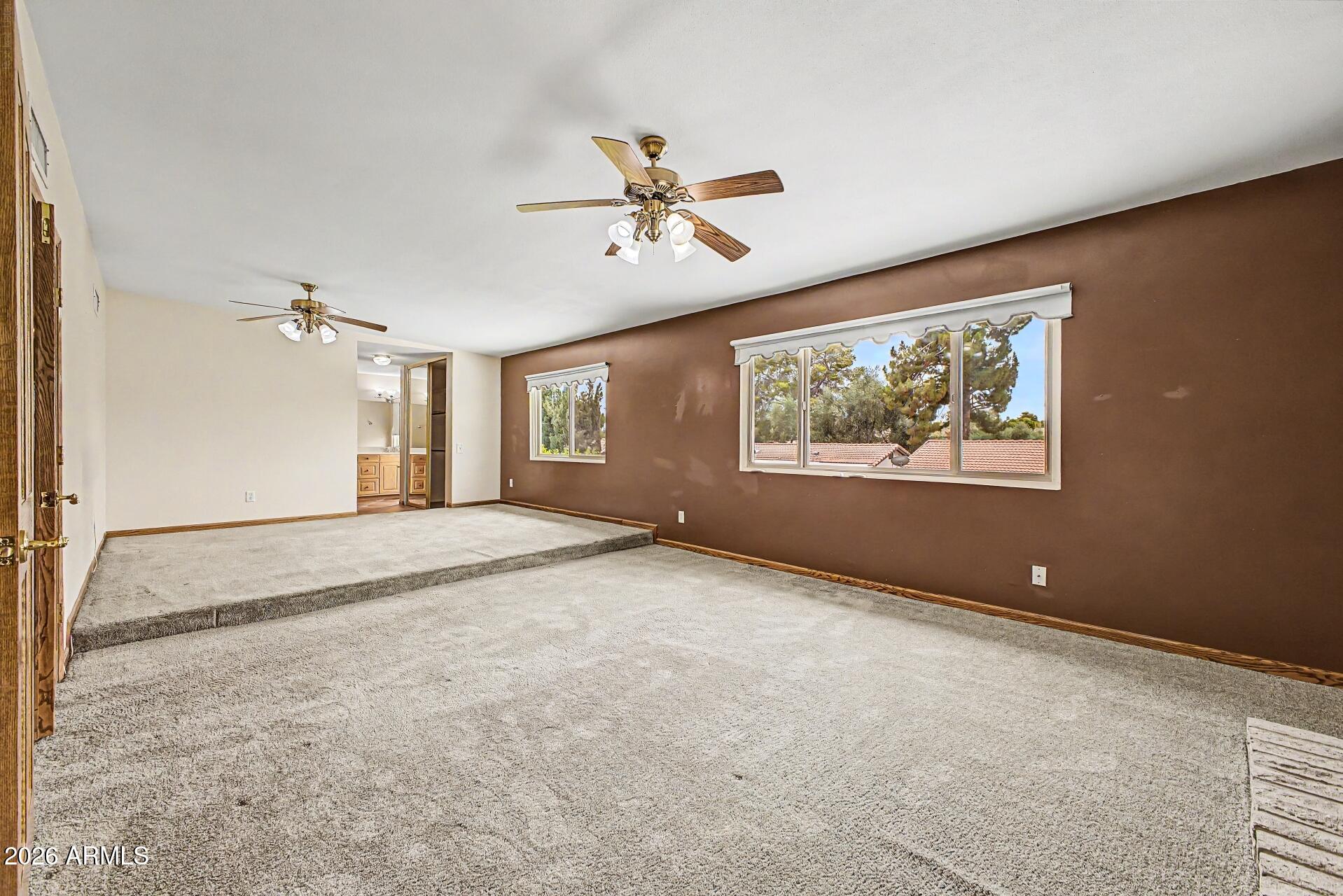 1539 E WESTWIND Way