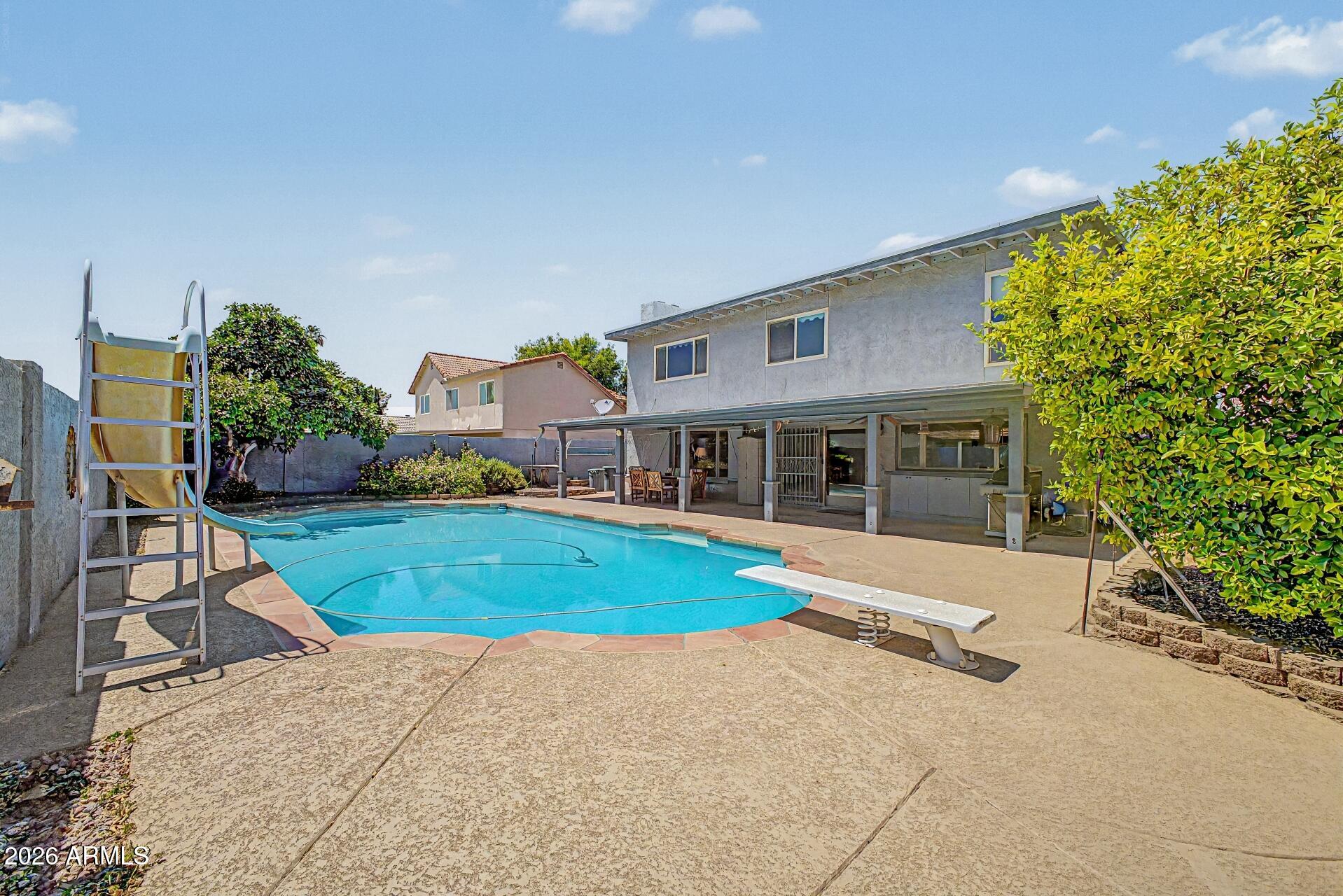 1539 E WESTWIND Way