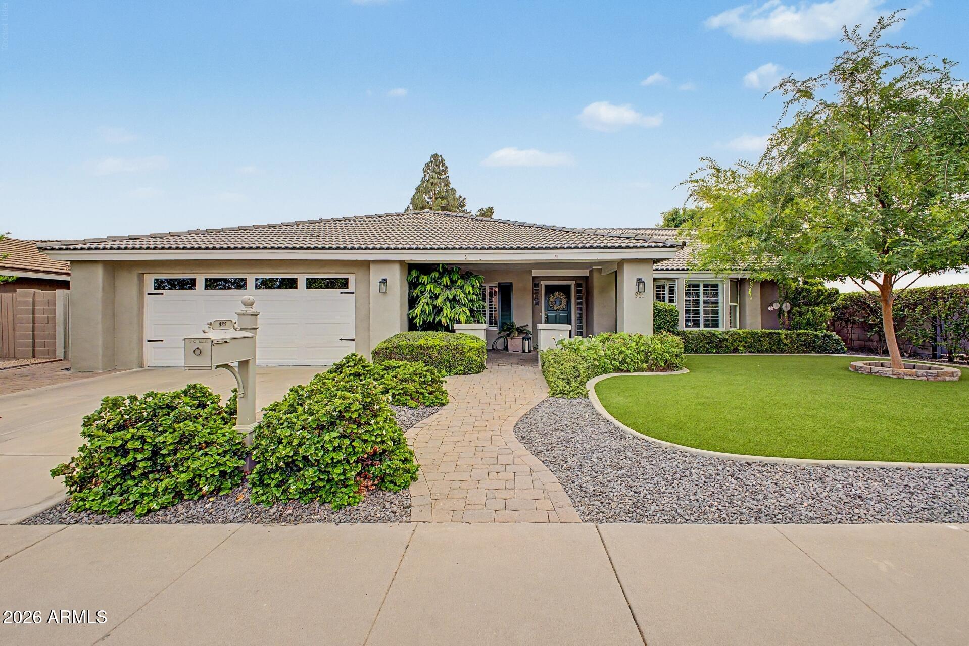 955 E EVENINGSTAR Lane