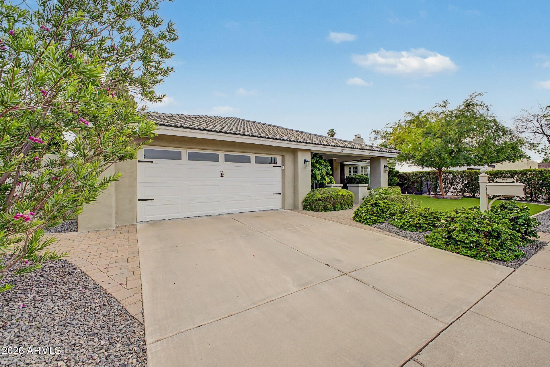 955 E EVENINGSTAR Lane