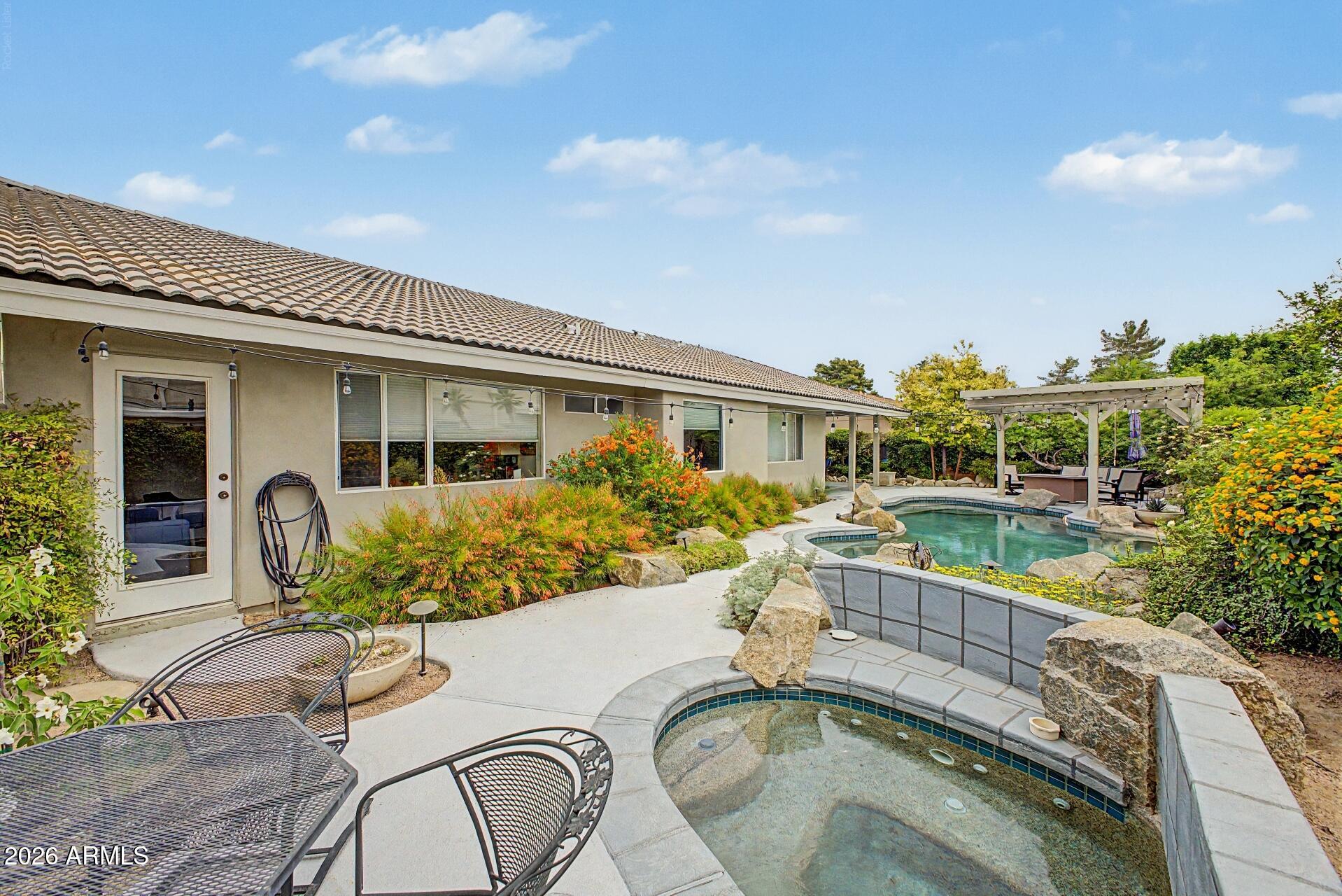 955 E EVENINGSTAR Lane