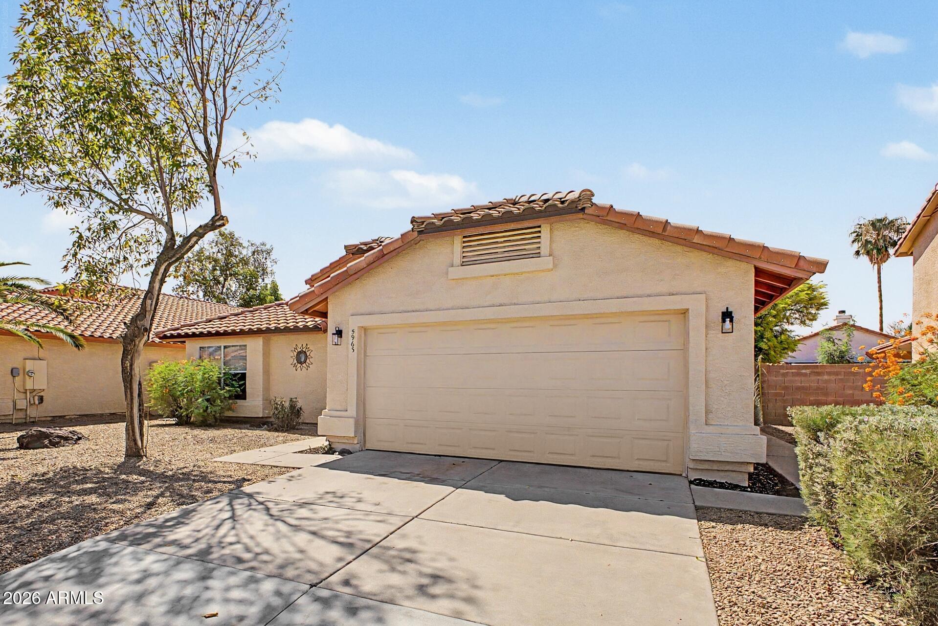 5963 W MERCURY Way