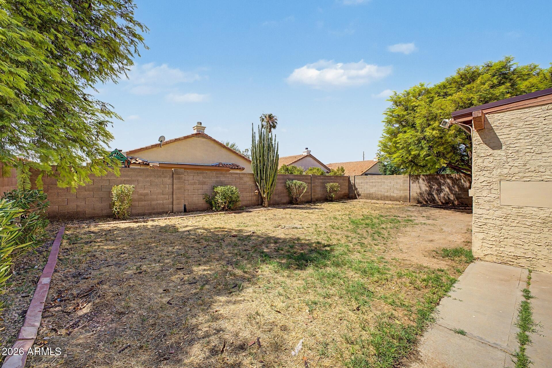 5963 W MERCURY Way