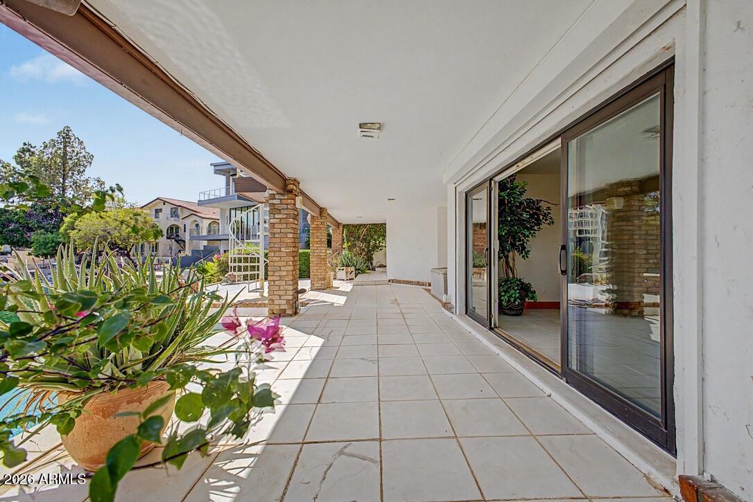 1071 E SANDPIPER Drive