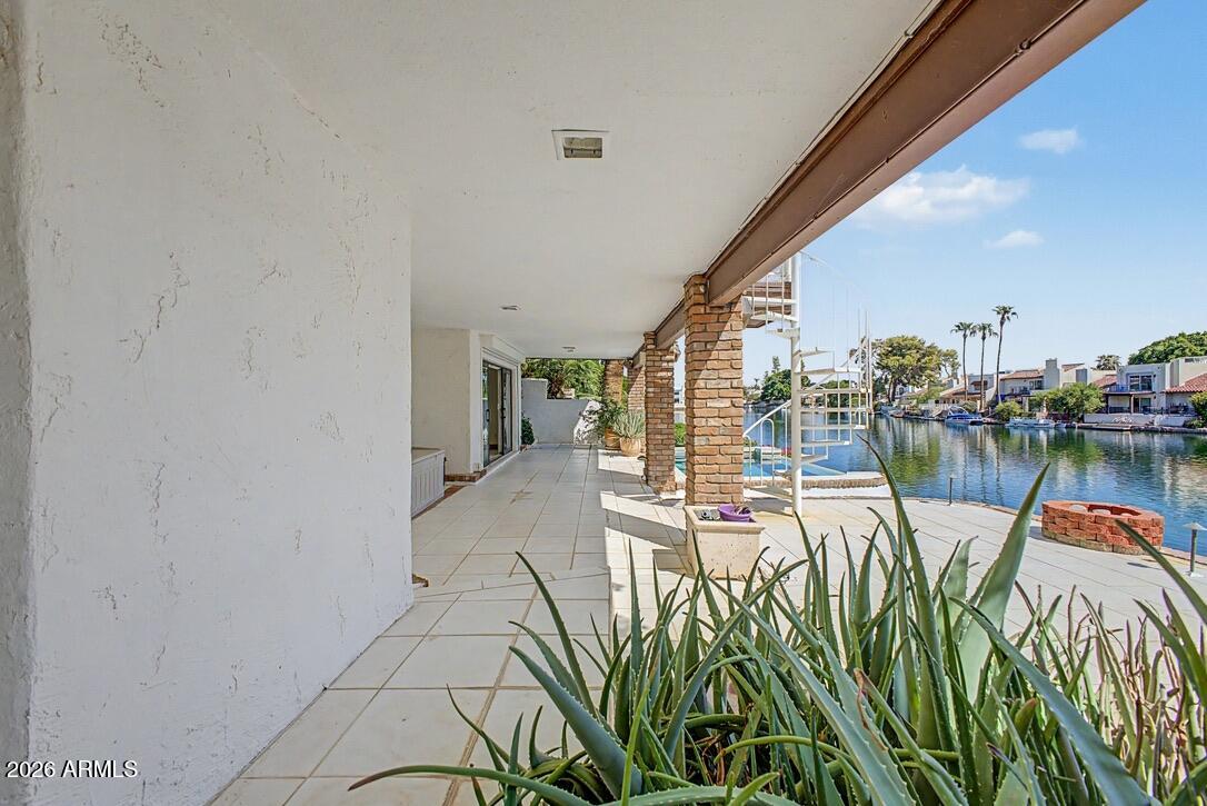 1071 E SANDPIPER Drive