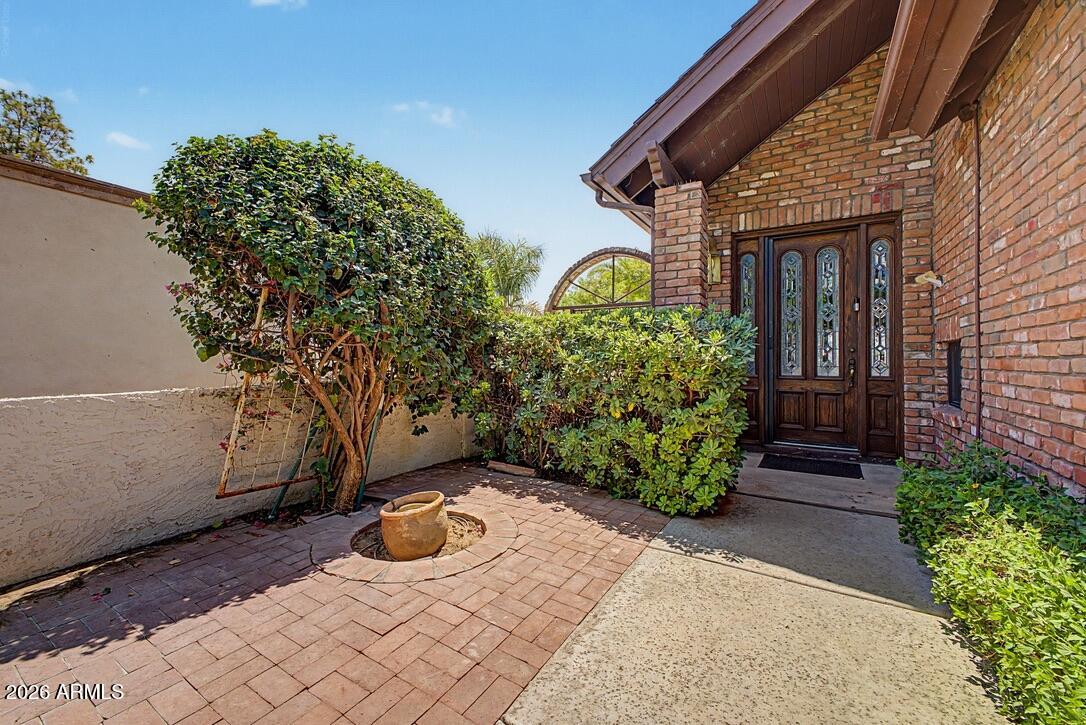 1071 E SANDPIPER Drive
