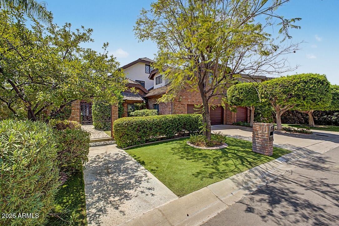 1071 E SANDPIPER Drive