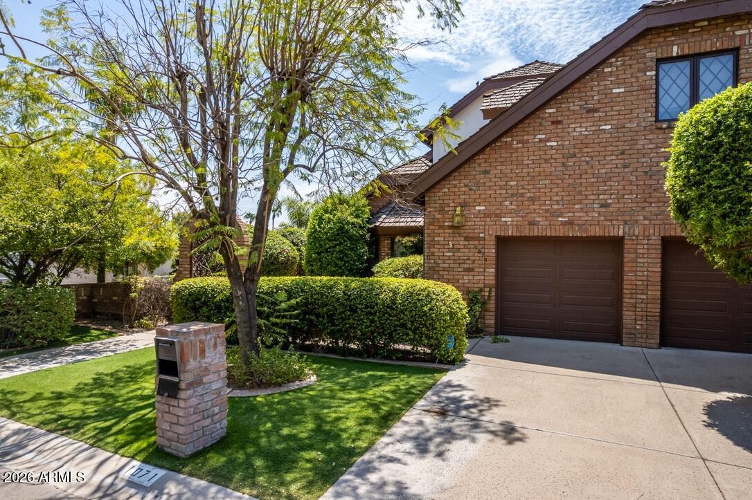 1071 E SANDPIPER Drive