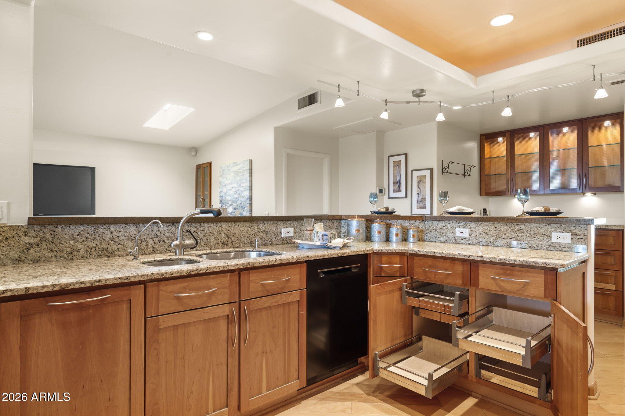 1053 E SANDPIPER Drive