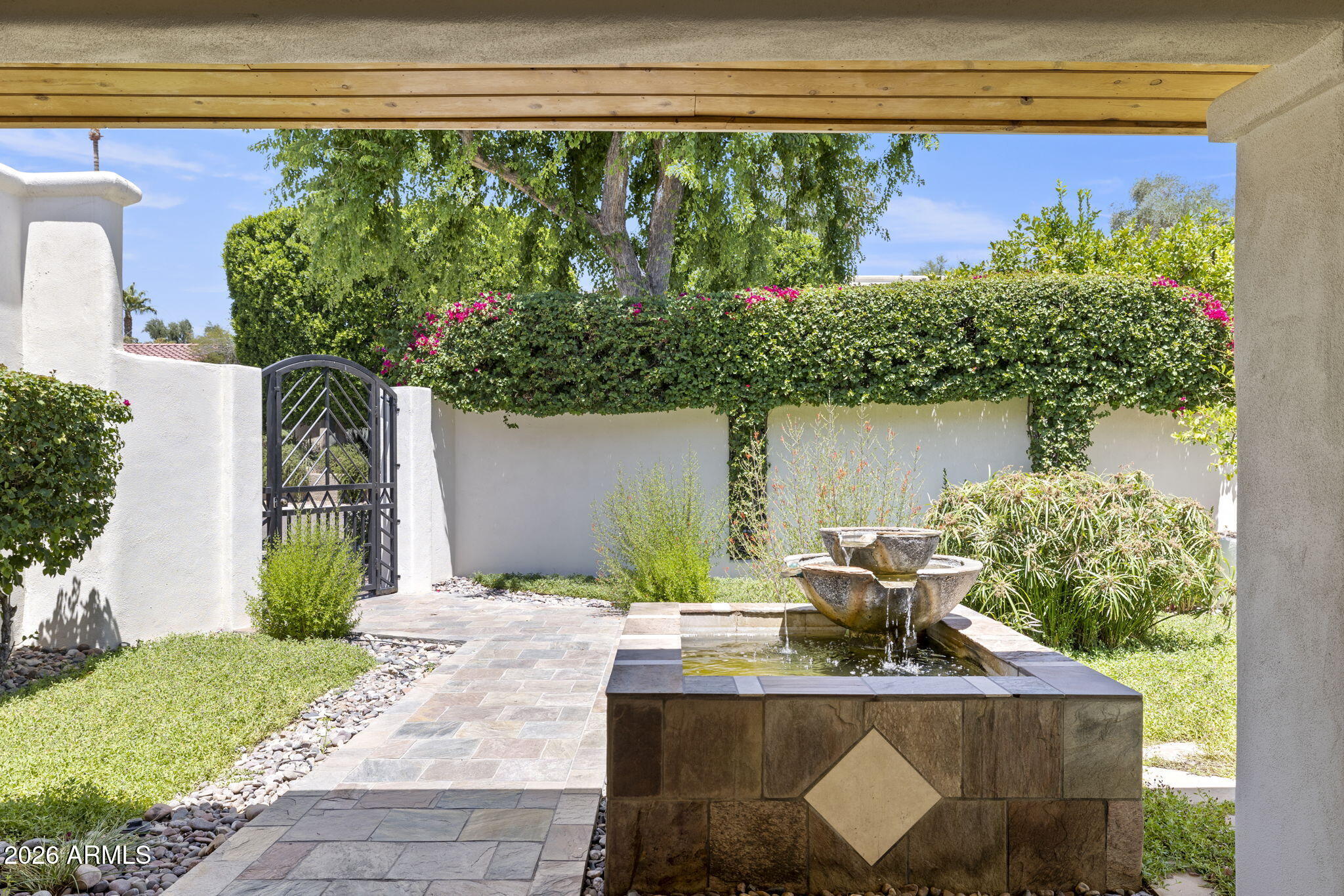 1053 E SANDPIPER Drive