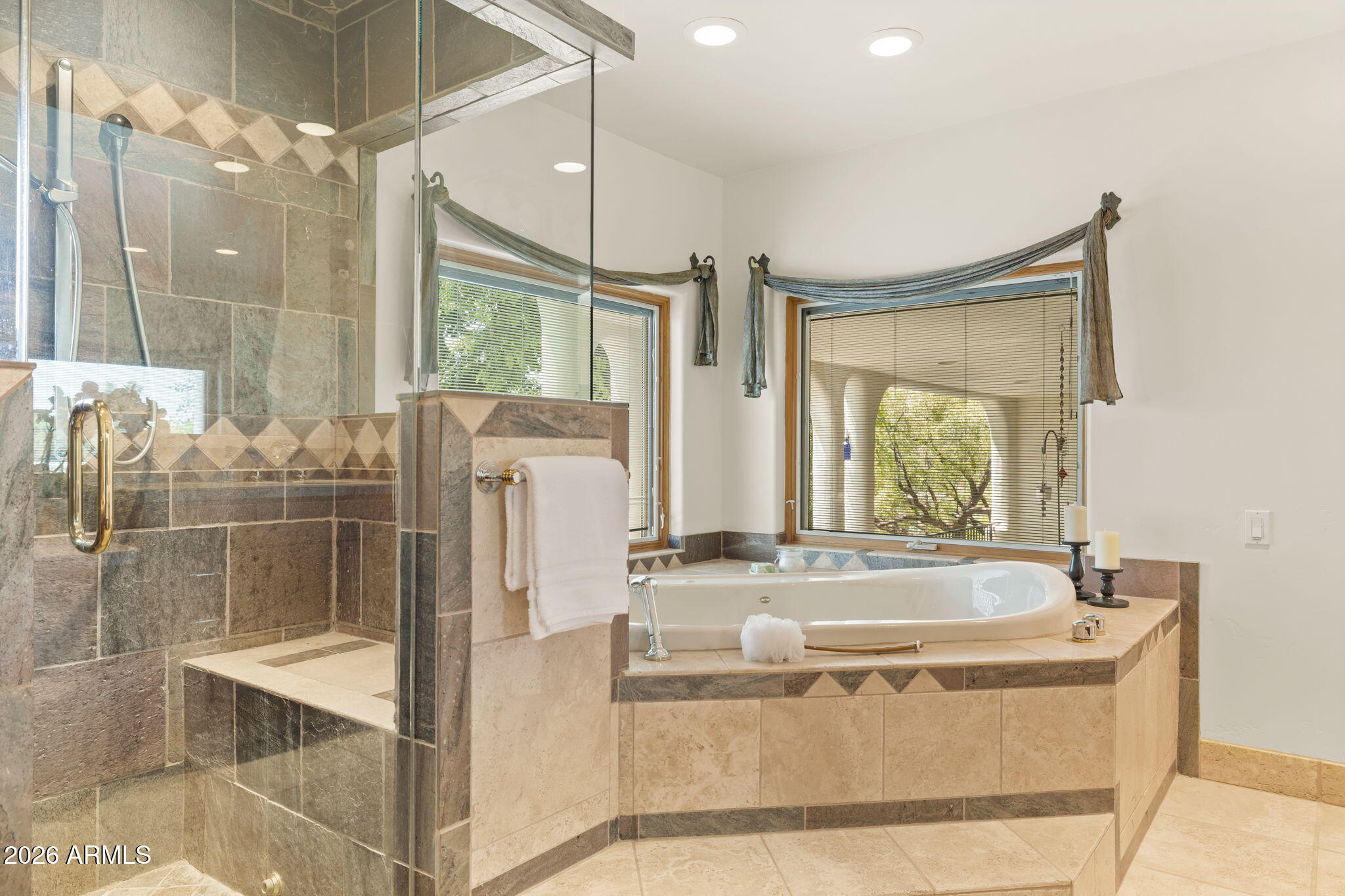 1053 E SANDPIPER Drive