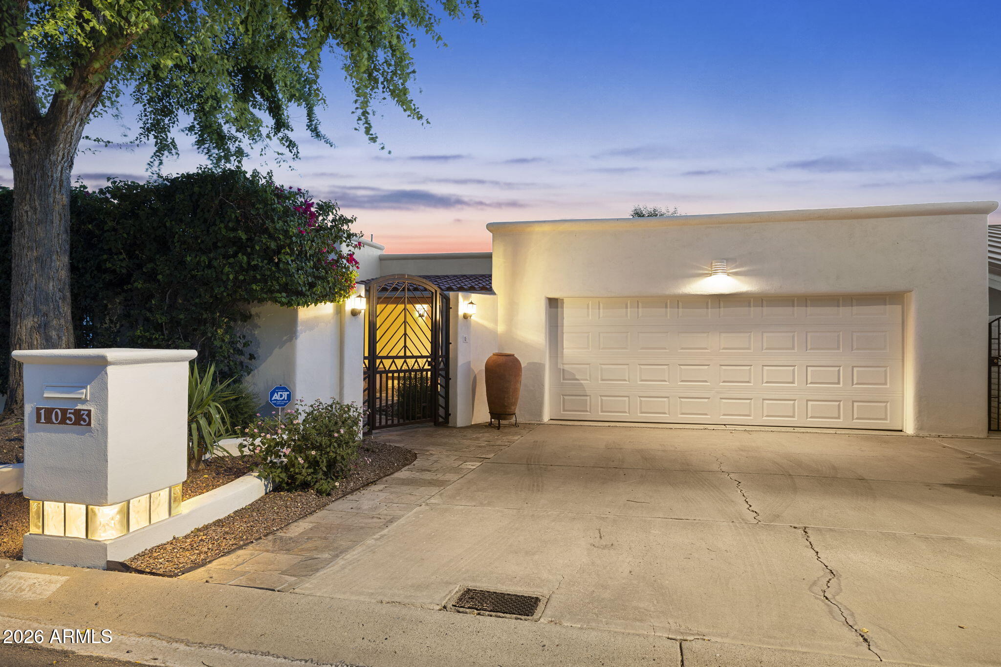 1053 E SANDPIPER Drive