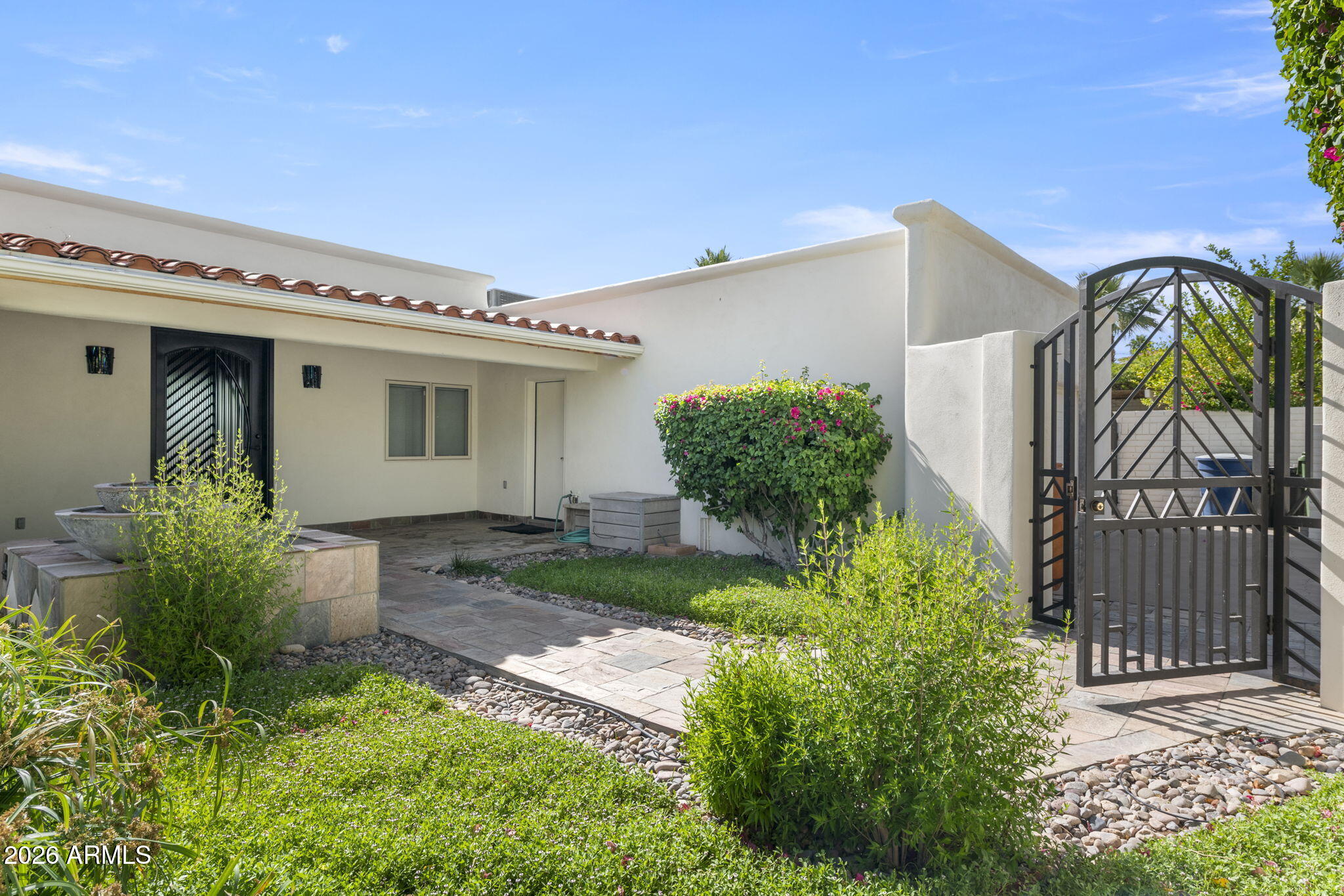 1053 E SANDPIPER Drive