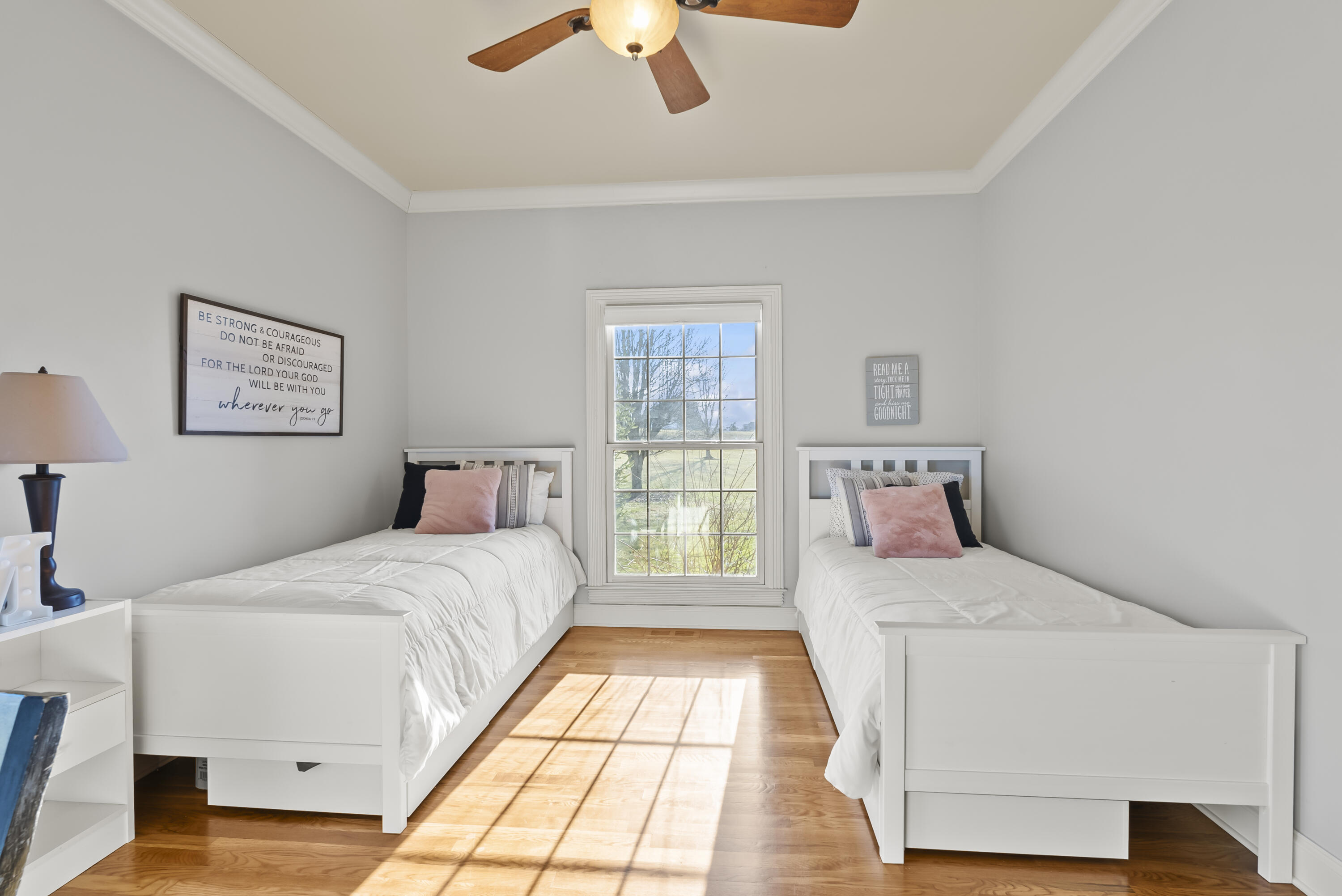 127 King Fisher Way