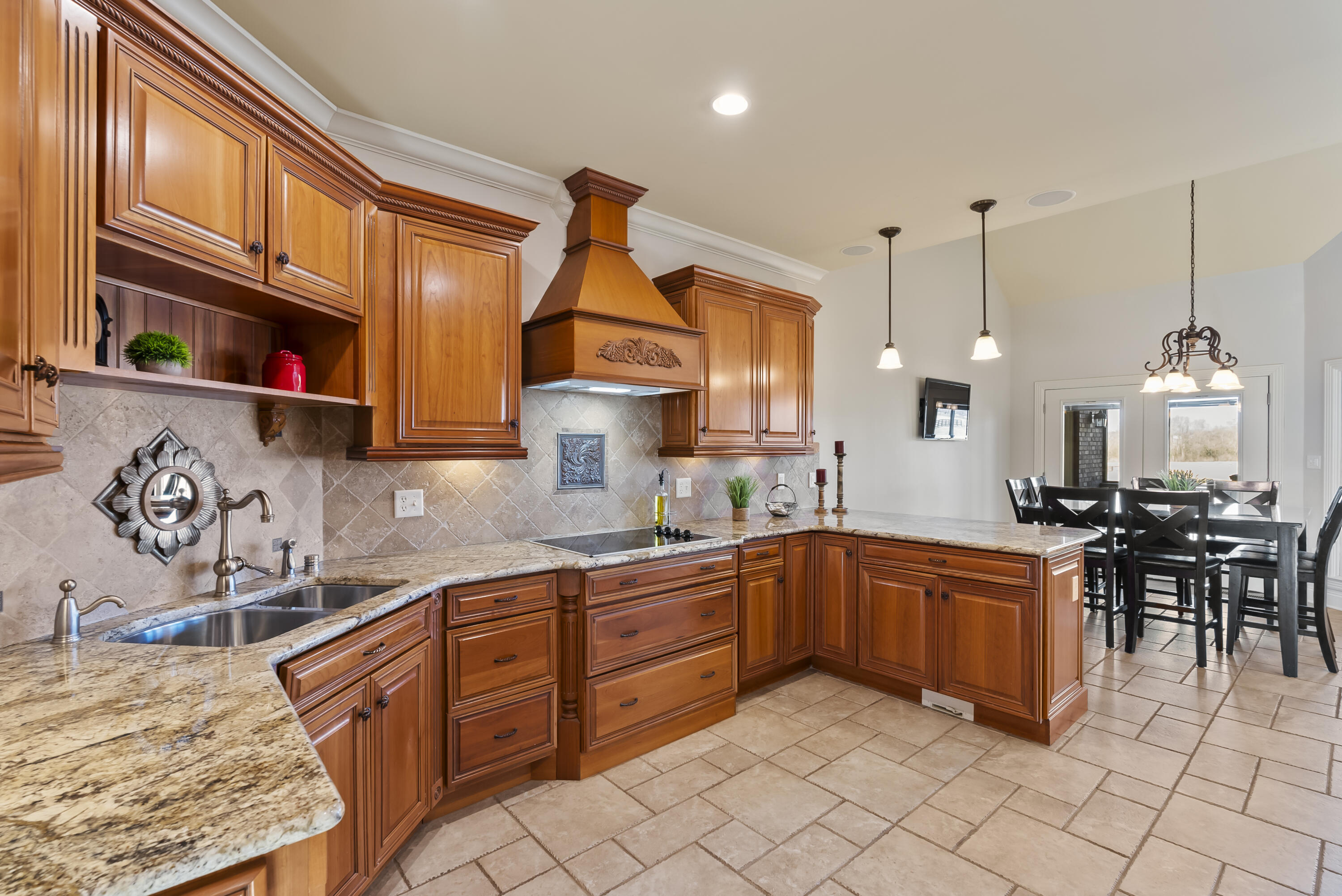 127 King Fisher Way