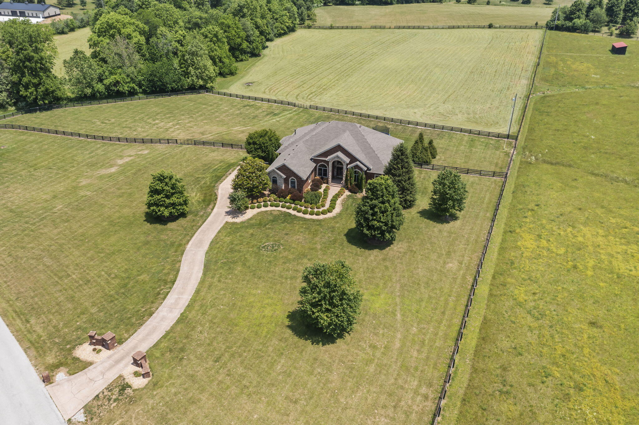127 King Fisher Way