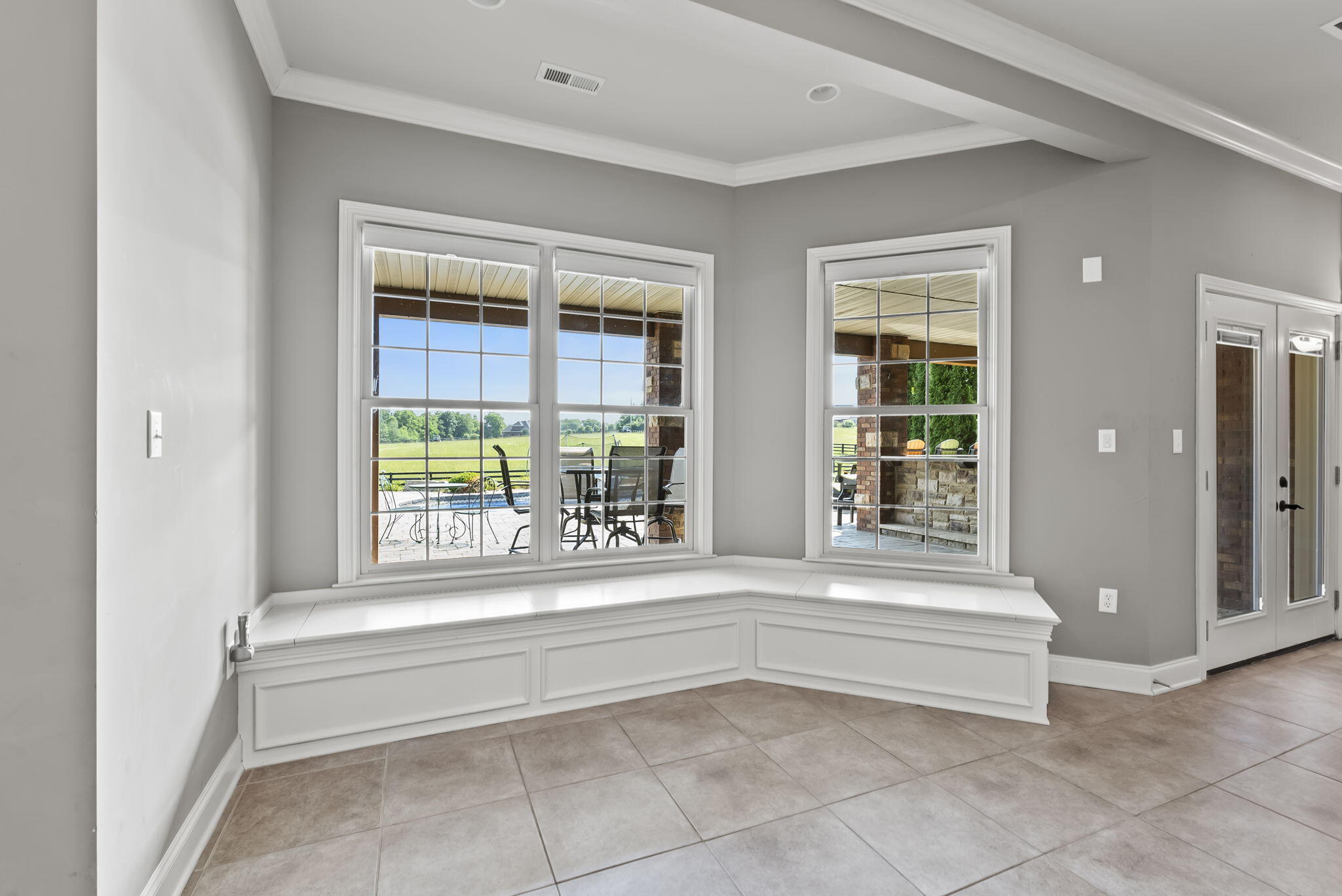127 King Fisher Way