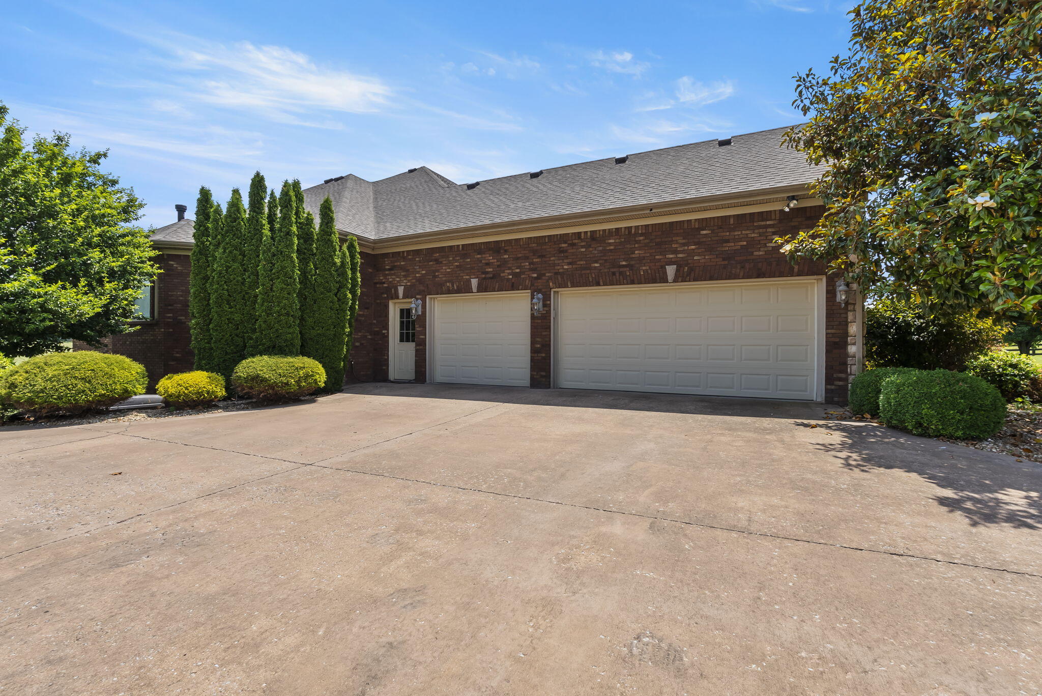 127 King Fisher Way